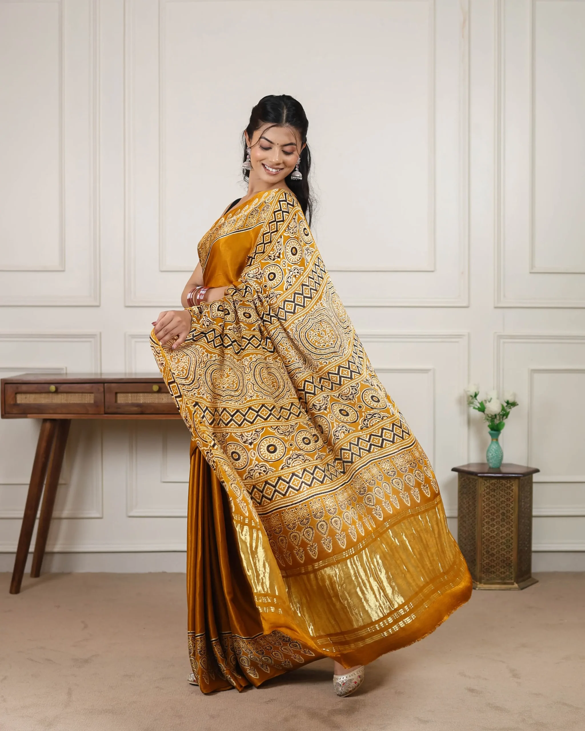 heritage-ajrakh-satin-silk-saree-zari-pallu