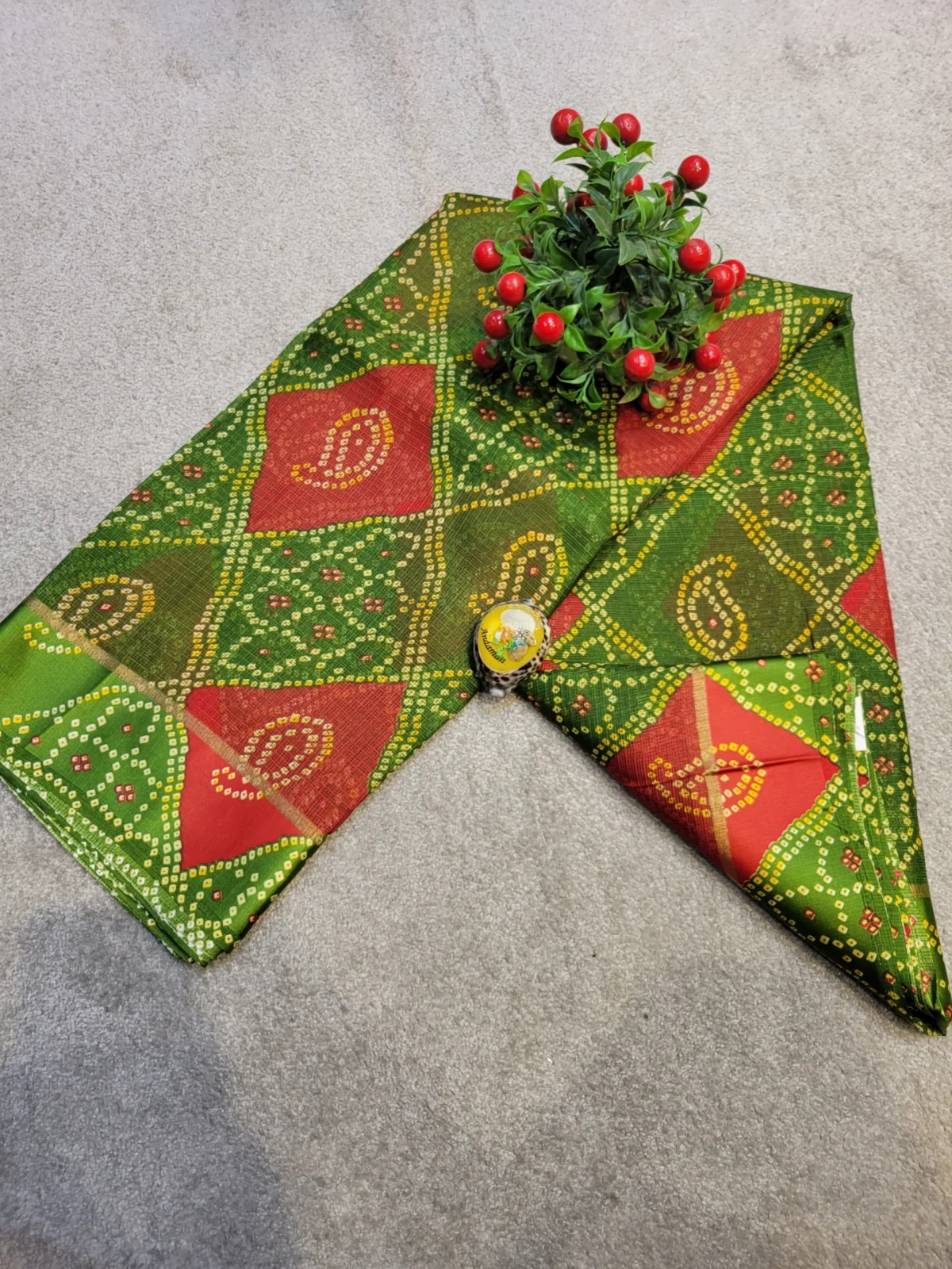 GREEN BANDHEJ FOLD